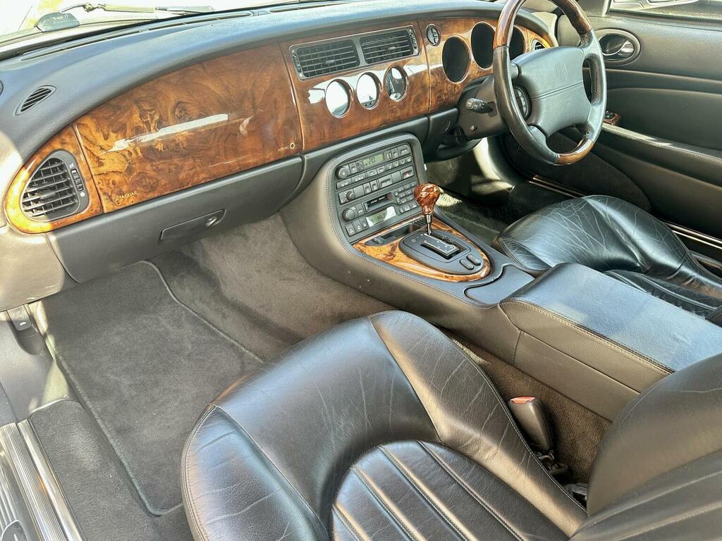 Jaguar XK8 Convertible 4.0 200151 Silver #3