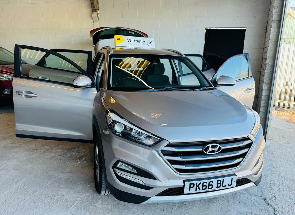 Hyundai Tucson 1.6 Gdi Blue Drive Se Nav Euro 6 Ss PK66BLJ White #3