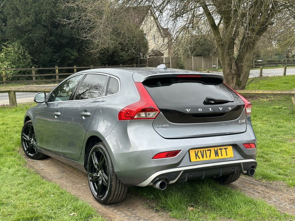Volvo V40 Hatchback 2.0 R-design Pro D4 2017 KV17WTT Grey #3