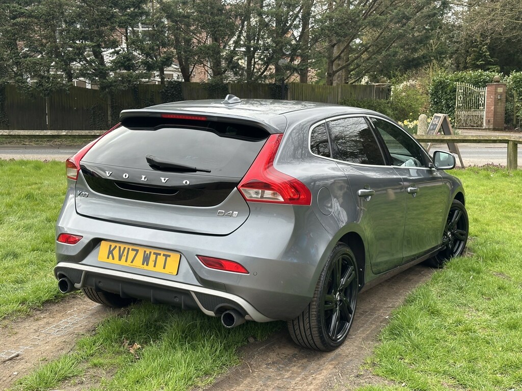 Volvo V40 Hatchback 2.0 R-design Pro D4 2017 KV17WTT Grey #4