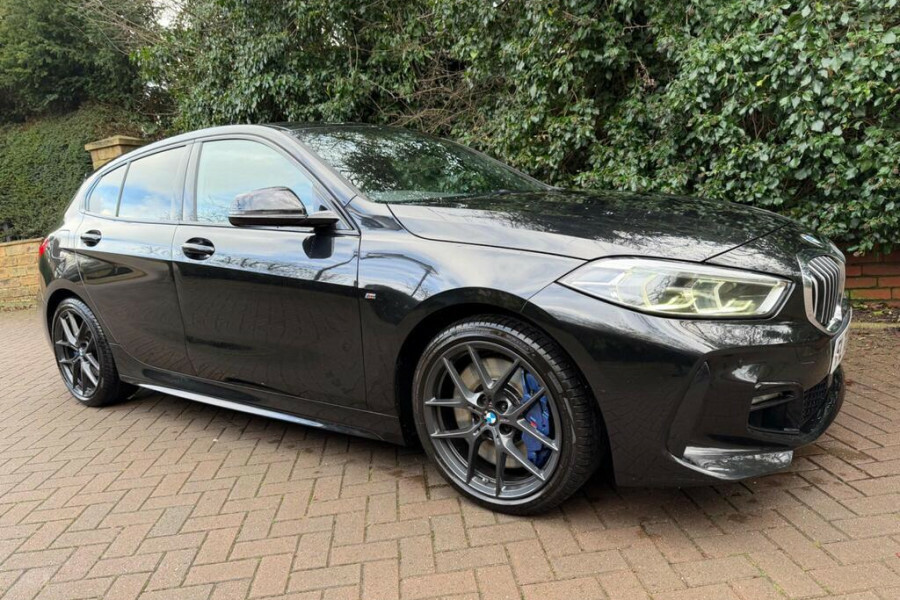BMW 1 Series Hatchback Black