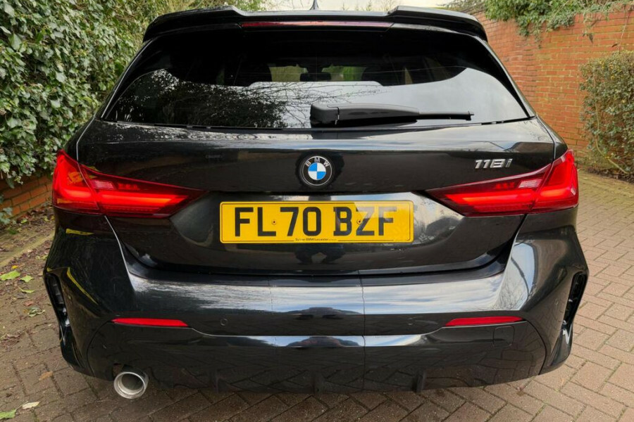 BMW 1 Series Hatchback FL70BZF Black #4
