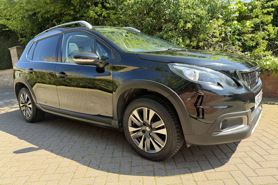 Peugeot 2008 Suv Black
