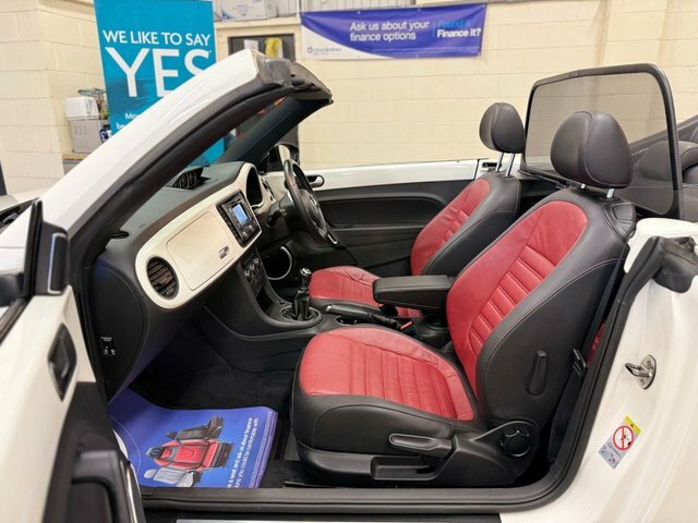 Volkswagen Beetle 1.4 Tsi 60S Cabriolet Euro 5 Red #2