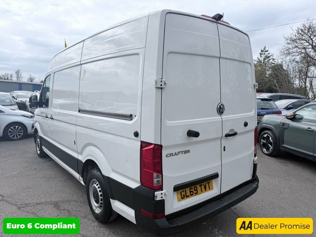 Volkswagen Crafter Mpv GL69TVT White #6