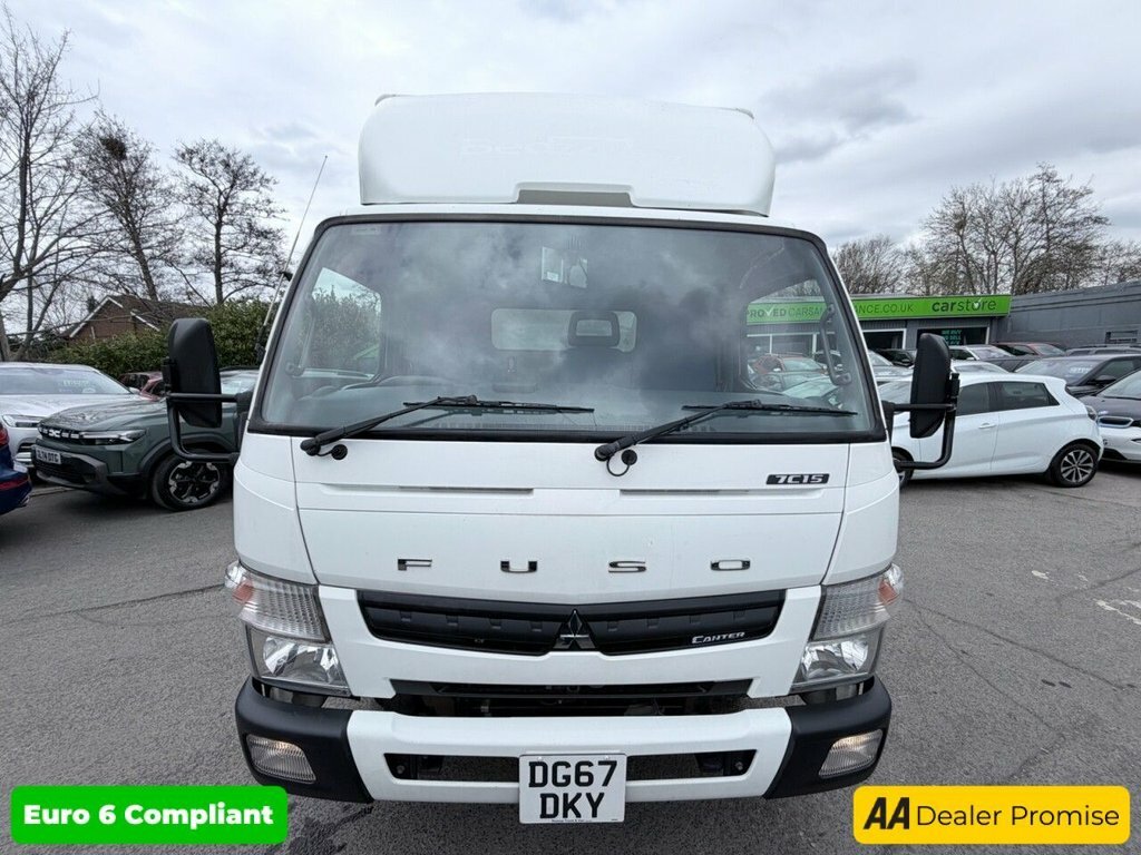 Mitsubishi Fuso Canter Mpv White #3