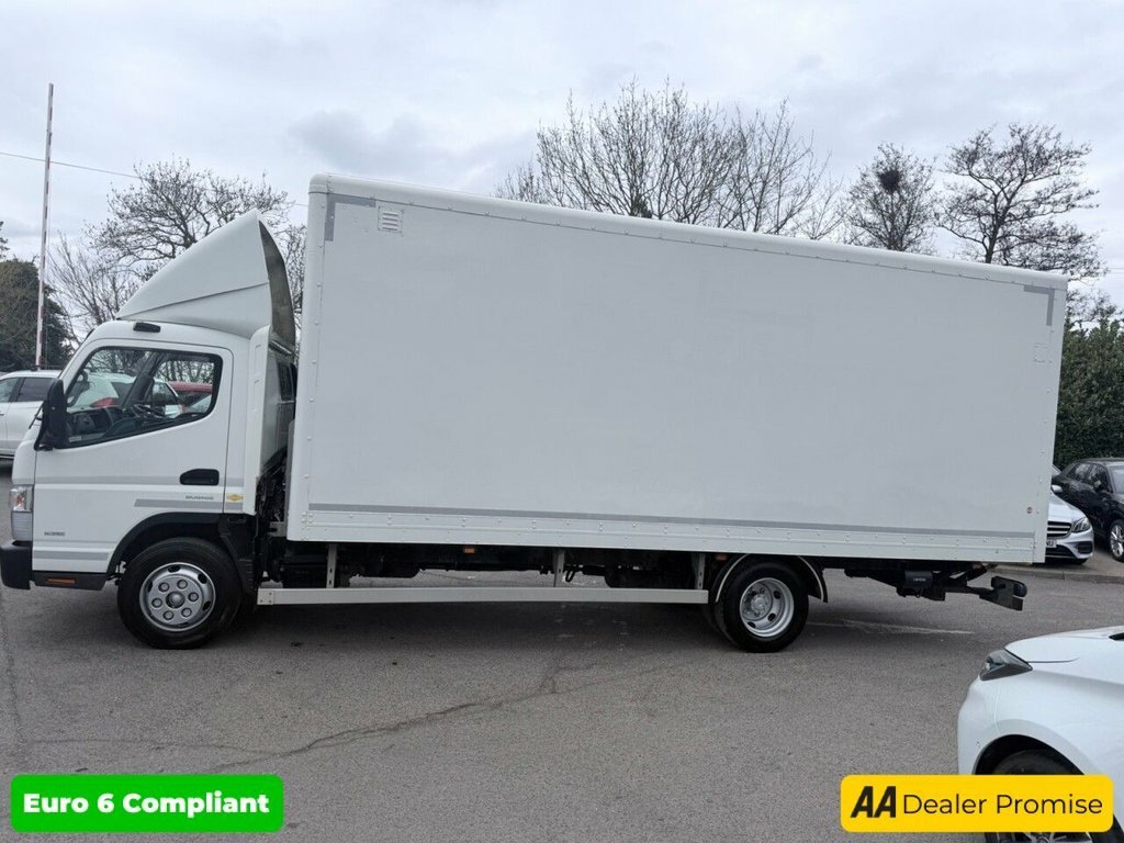 Mitsubishi Fuso Canter Mpv White #5