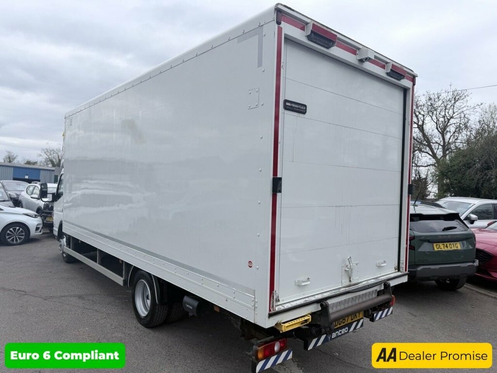 Mitsubishi Fuso Canter Mpv White #6