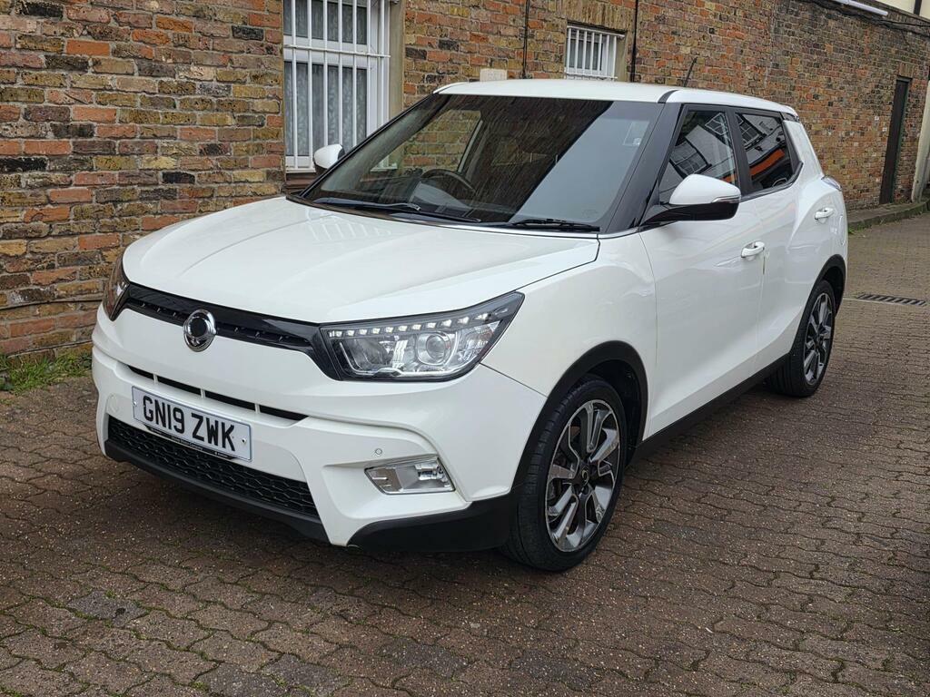 SsangYong Tivoli 1.6 E-xdi Elx 4Wd Euro 6 White #3