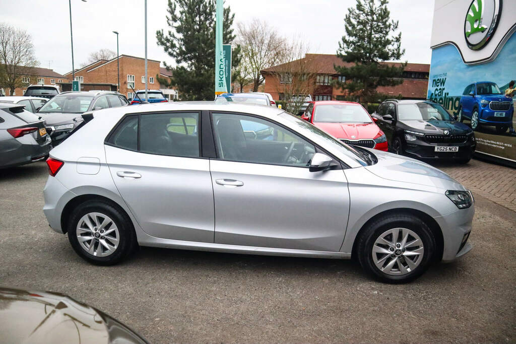 Skoda Fabia 1.0 Tsi 116 Se Edition Dsg BT25AZZ Silver #4