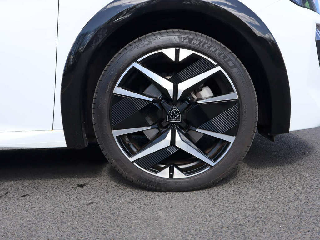 Peugeot 208 1.2 Puretech 100 Gt BF24UDZ White #4
