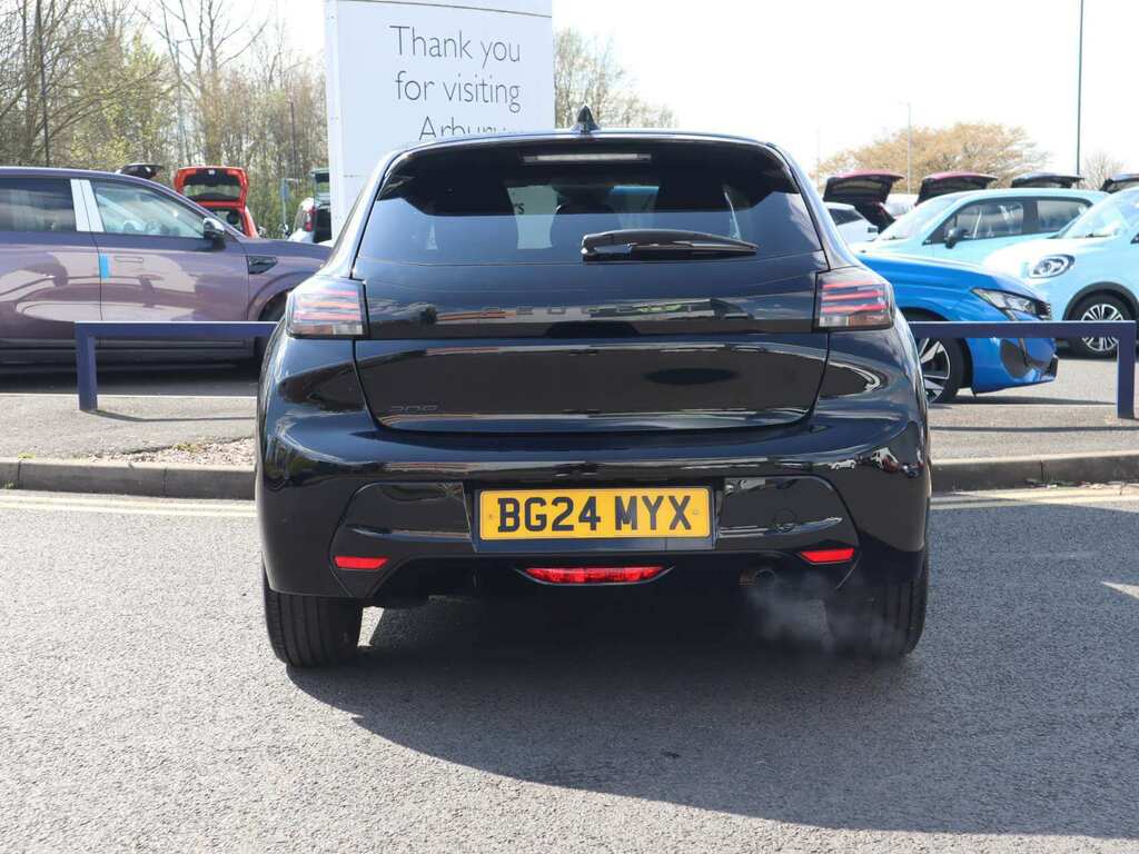 Peugeot 208 1.2 Puretech 100 Allure BG24MYX Black #4