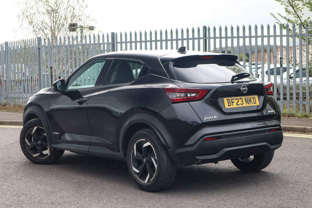 Nissan Juke 1.6 Hybrid N-connecta BF23NKD Black #3