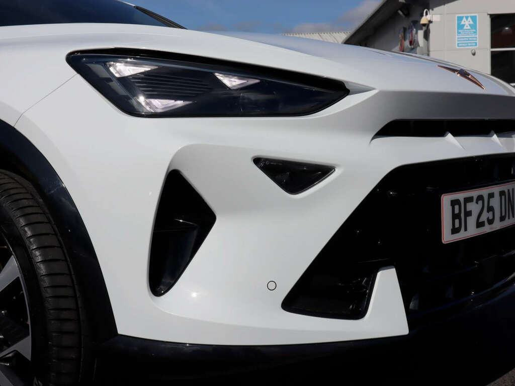 Cupra Formentor 1.5 Etsi 150 V2 Dsg White #3