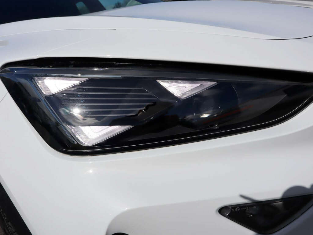 Cupra Formentor 1.5 Etsi 150 V2 Dsg White #4