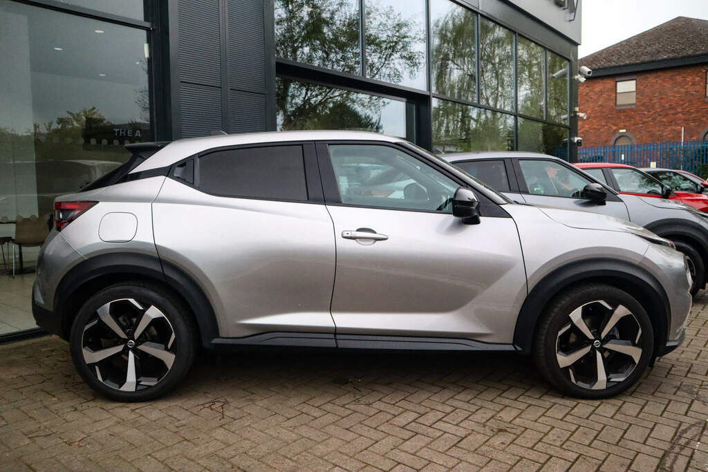 Nissan Juke 1.0 Dig-t Tekna BJ70FOH Silver #4