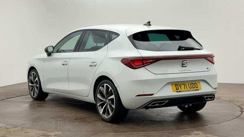 Seat Leon 1.5 Etsi 150 Fr Sport Dsg White #3
