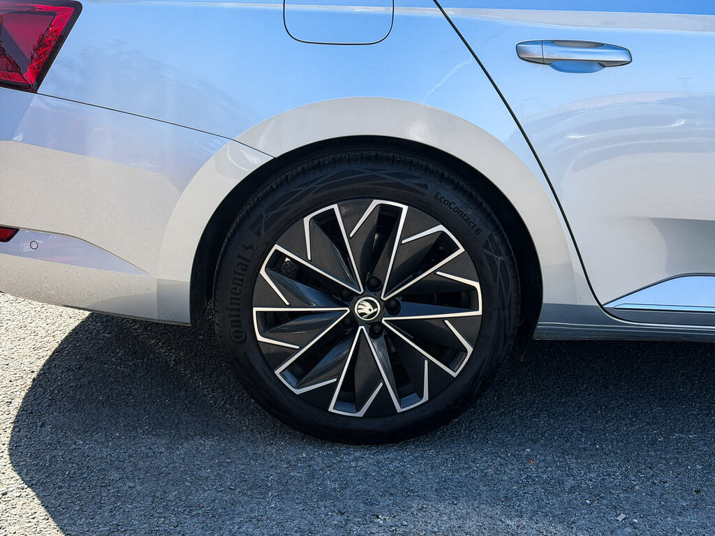 Skoda Superb 2.0 Tdi Cr 200 Laurin Klement Dsg Silver #5