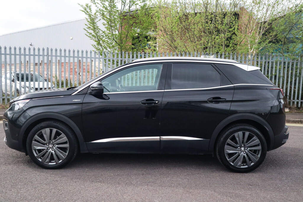 Peugeot 3008 1.2 Puretech Gt Line Premium Black #6