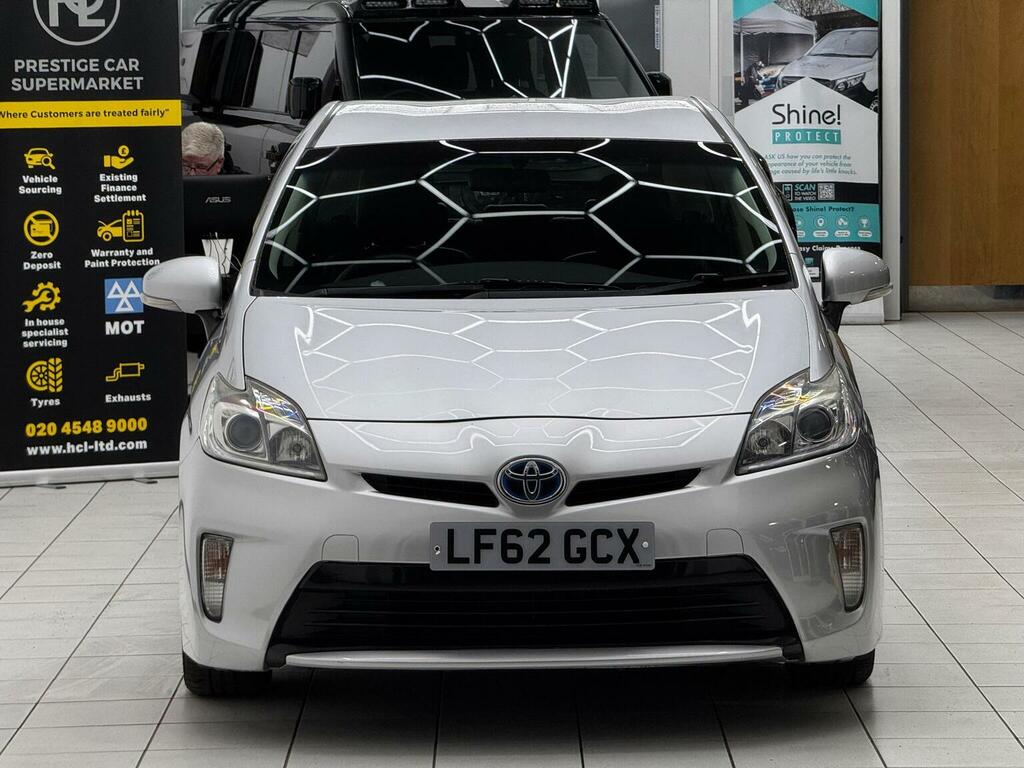 Toyota Prius Hatchback 1.8 Vvt-h T4 Cvt Euro 5 Ss 2012  #3