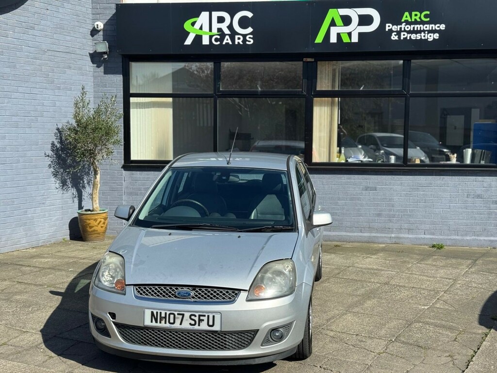 Ford Fiesta 1.6 Ghia 2007 Silver #2