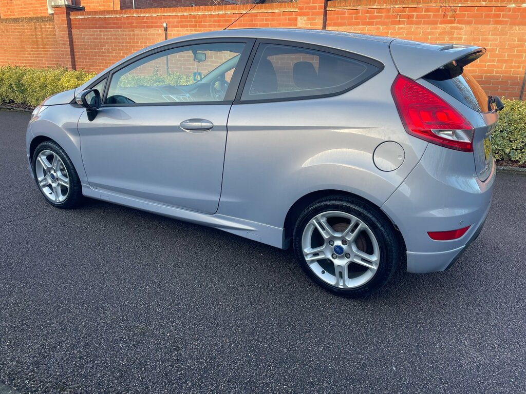 Ford Fiesta 1.6 Zetec S Hatchback 134 Gkm, Silver #4