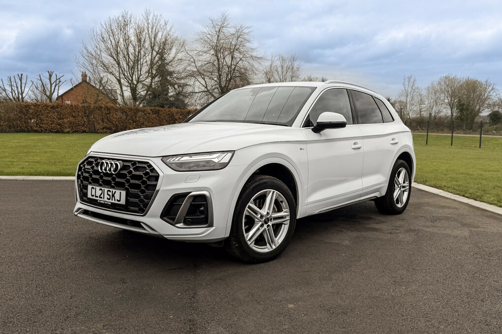 Audi Q5 S Line 40 Tdi Mhev Quattro CL21SKJ #2