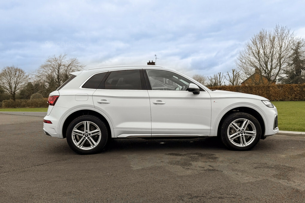 Audi Q5 S Line 40 Tdi Mhev Quattro CL21SKJ #4