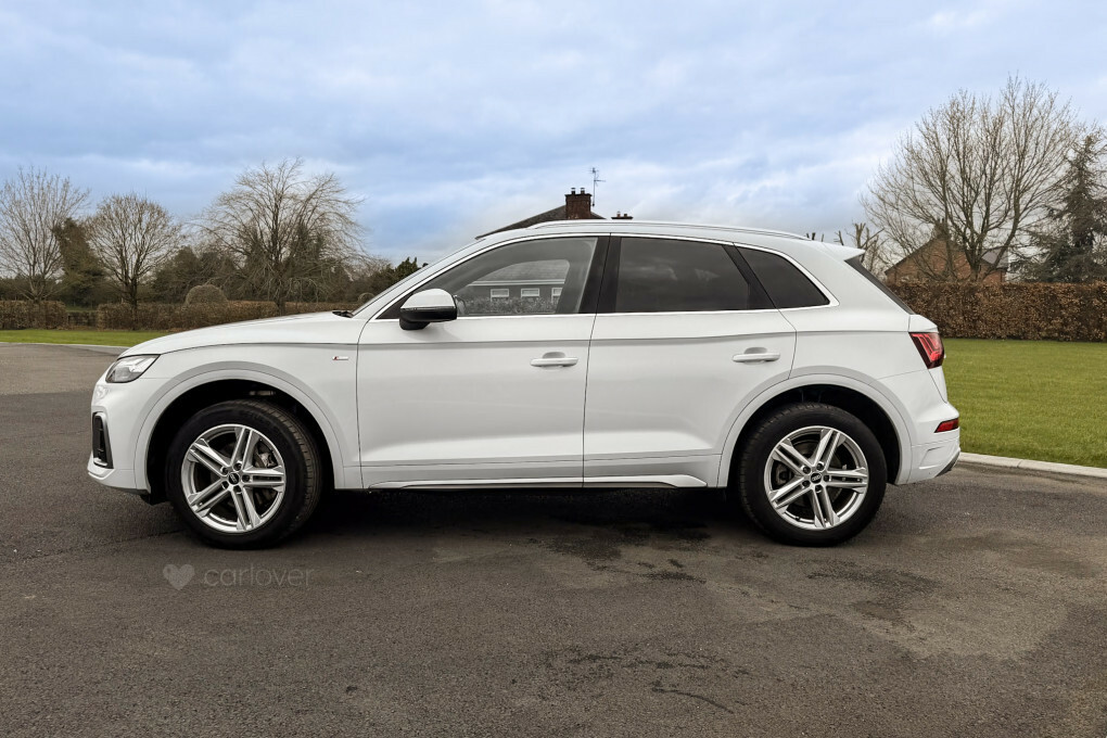 Audi Q5 S Line 40 Tdi Mhev Quattro CL21SKJ #5