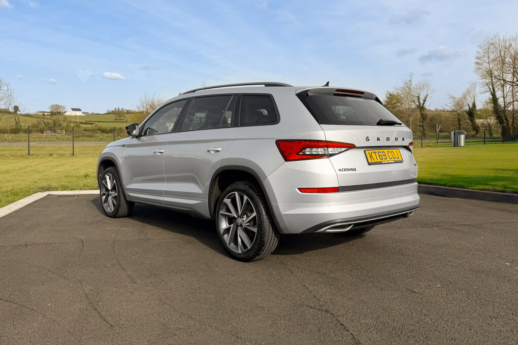 Skoda Kodiaq Sportline Tdi Scr 4X4 KT69COJ Silver #6