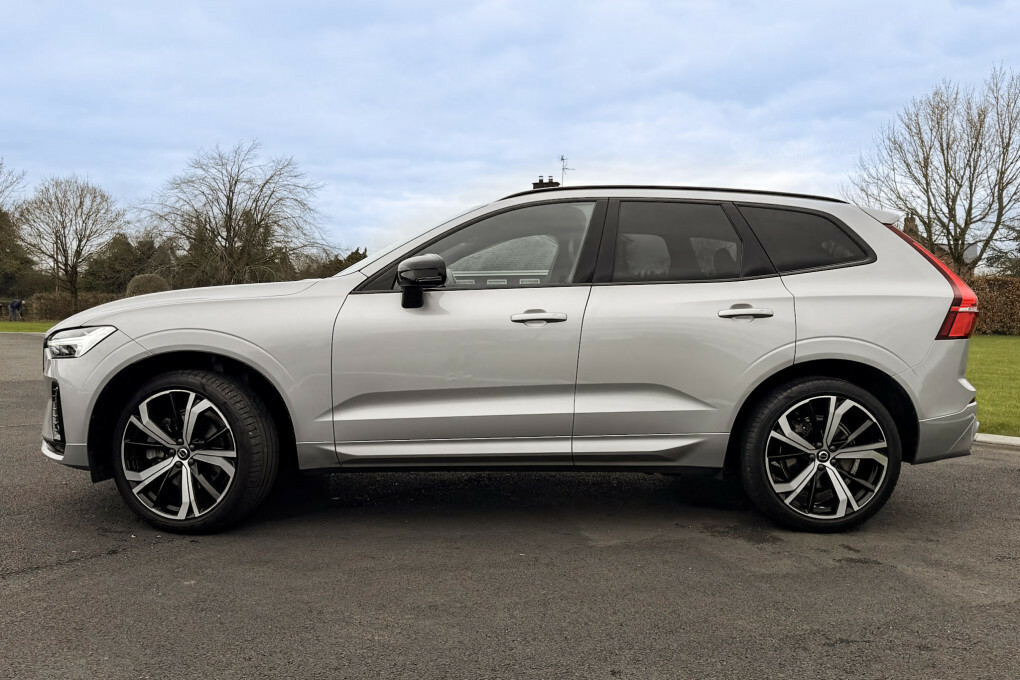 Volvo XC60 R-design B4 Mhev Awd YF22VSD  #5