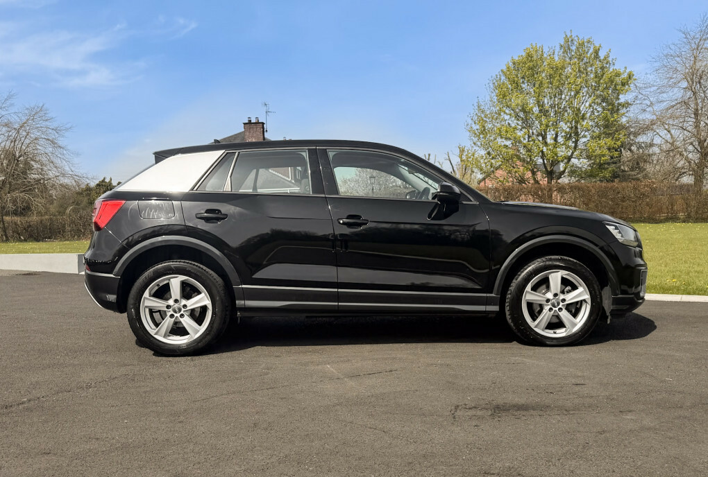 Audi Q2 Sport 30 Tdi KN69YFT  #3