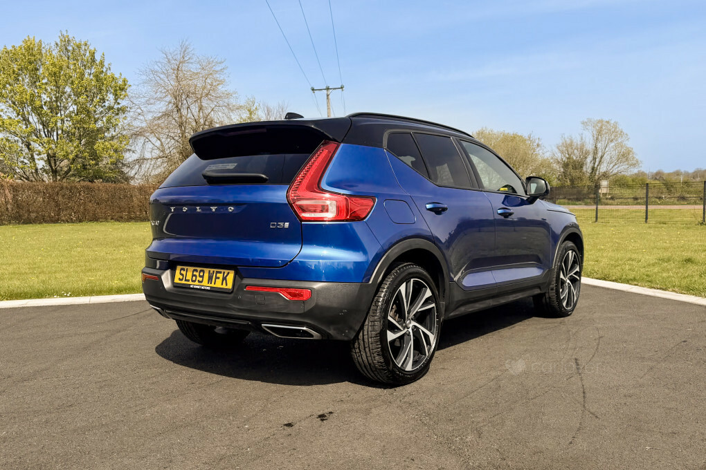 Volvo XC40 R-design Pro D3 SL69WFK  #5
