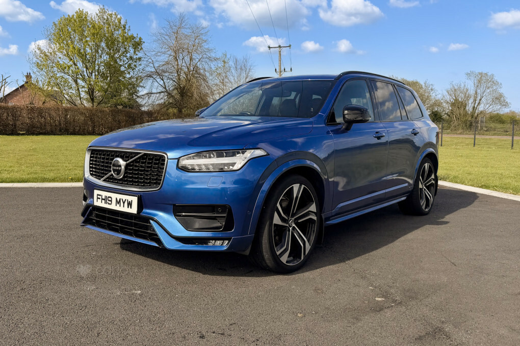 Volvo XC90 R-design Pro B5 Awd FH19MYW #2