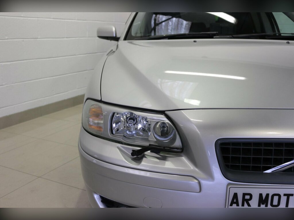 Volvo V70 2.5 R Geartronic Silver #6