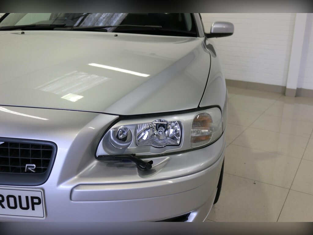 Volvo V70 2.5 R Geartronic Silver #5