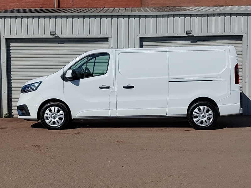 Renault Trafic Ll30 Blue Dci 150 Extra Safety Van SC75ATF White #4