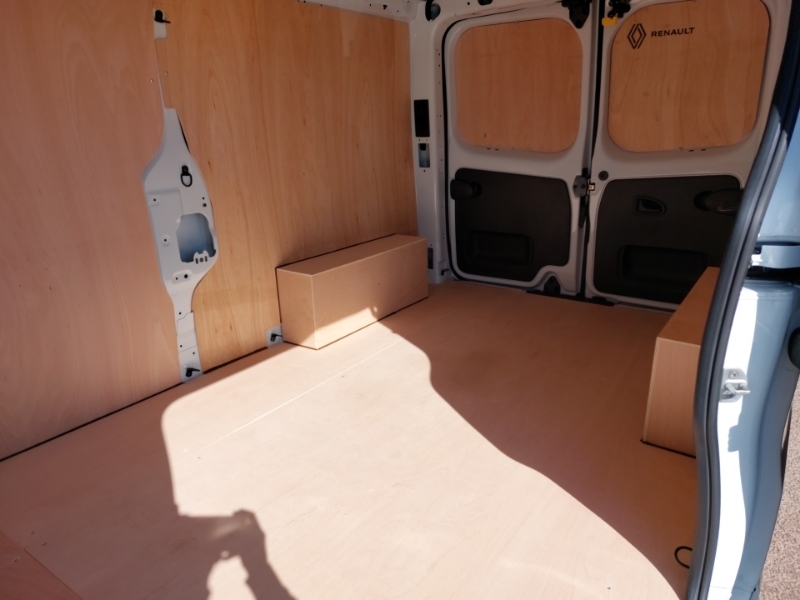 Renault Trafic Ll30 Blue Dci 150 Extra Safety Van SC75ATF White #6