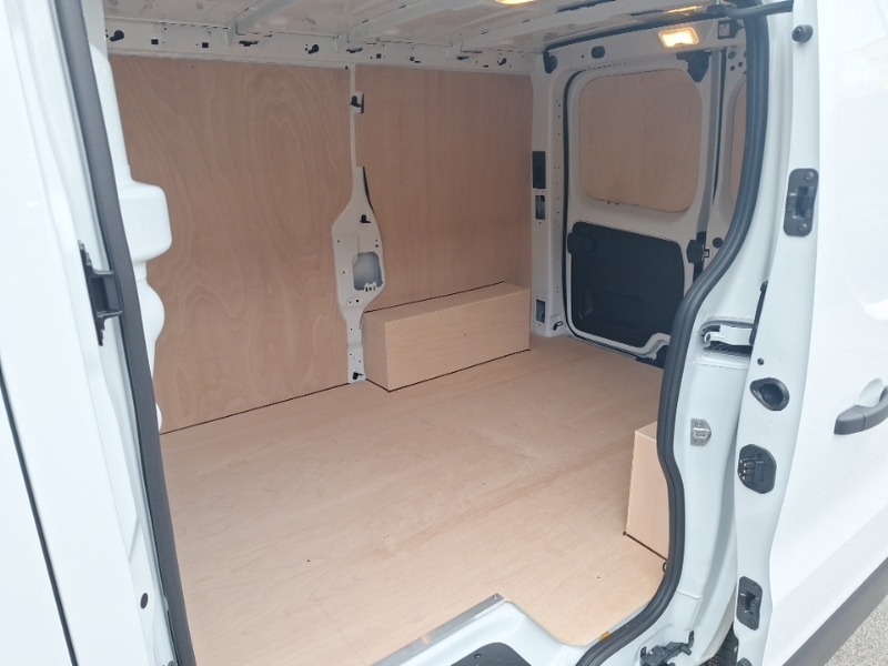 Renault Trafic Sl30 Blue Dci 150 Advance Safety Van Eag9 White #6