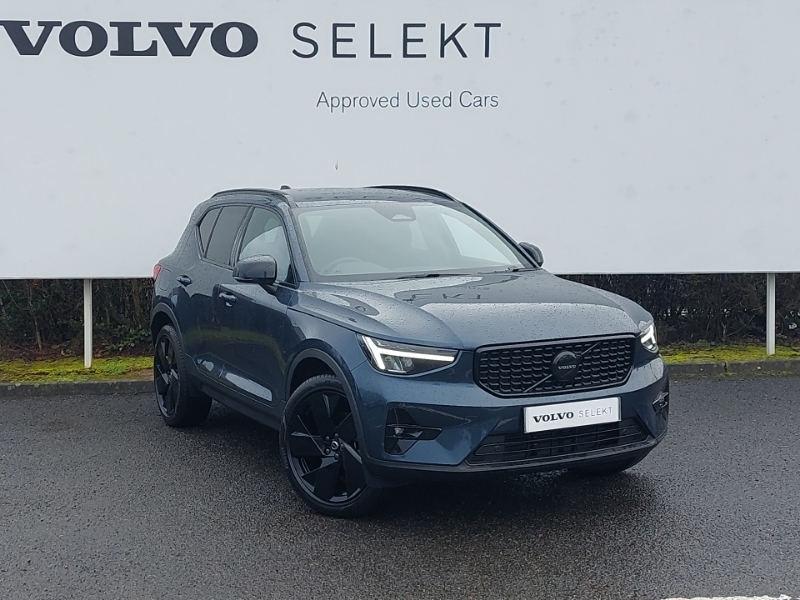 Volvo XC40 2.0 B4p Plus Black Edition Blue