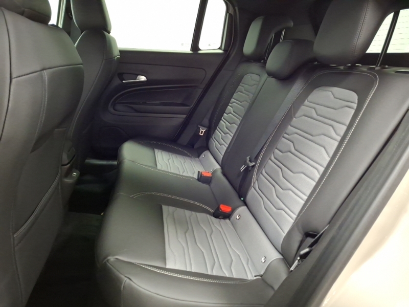 Jeep Avenger 1.2 E-awd E-hybrid Upland Dct SR75FKJ Beige #6