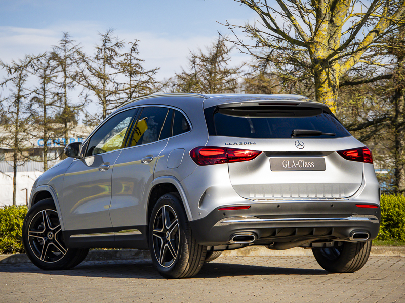 Mercedes-Benz GLA Class Gla 200D Amg Line Executive Silver #2