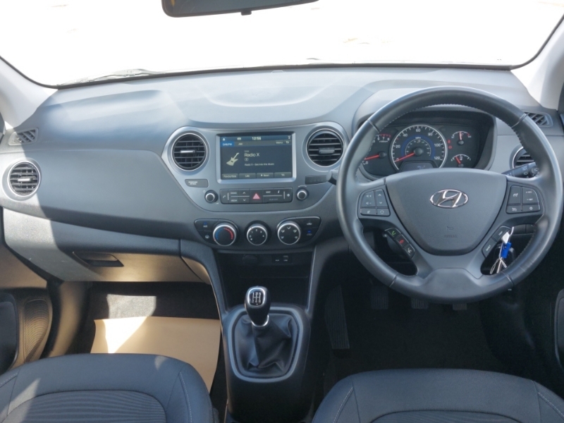Hyundai I10 1.0 Play SN19HEW Grey #3