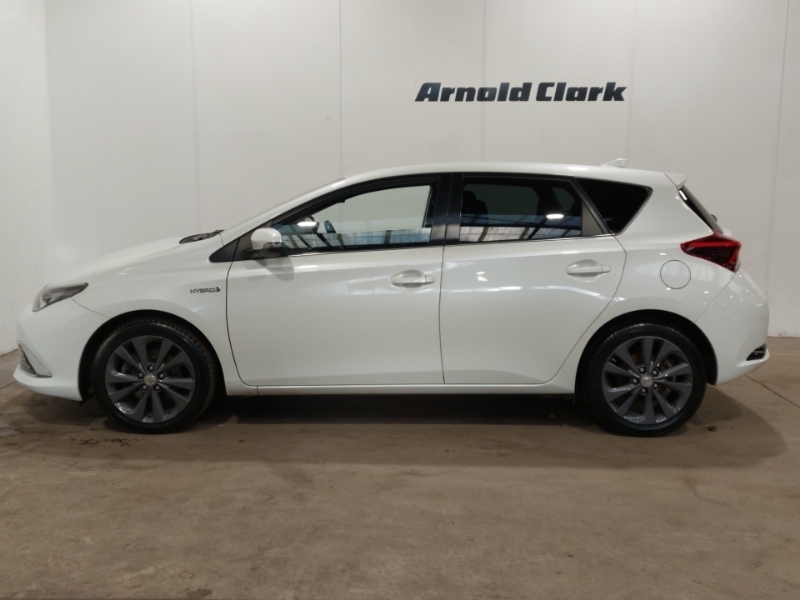 Toyota Auris 1.8 Hybrid Excel Tss Cvt Leather FJ18RNX White #4