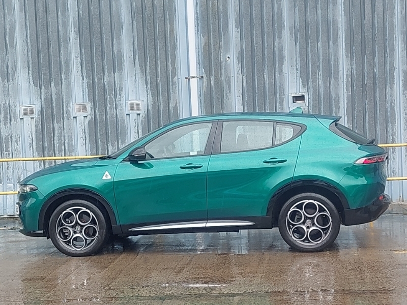 Alfa Romeo Tonale 1.5 Mhev Ti XRZ3368 Green #4