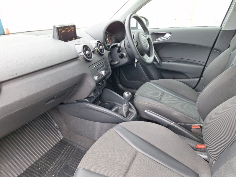 Audi A1 1.4 Tfsi Sport Nav SL68JHO White #5