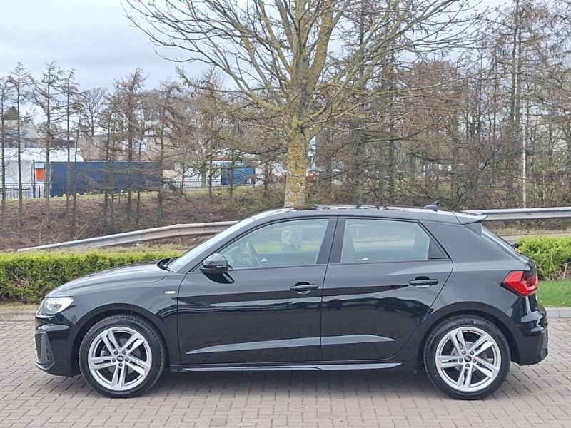 Audi A1 35 Tfsi S Line S Tronic BK23HWP Black #4