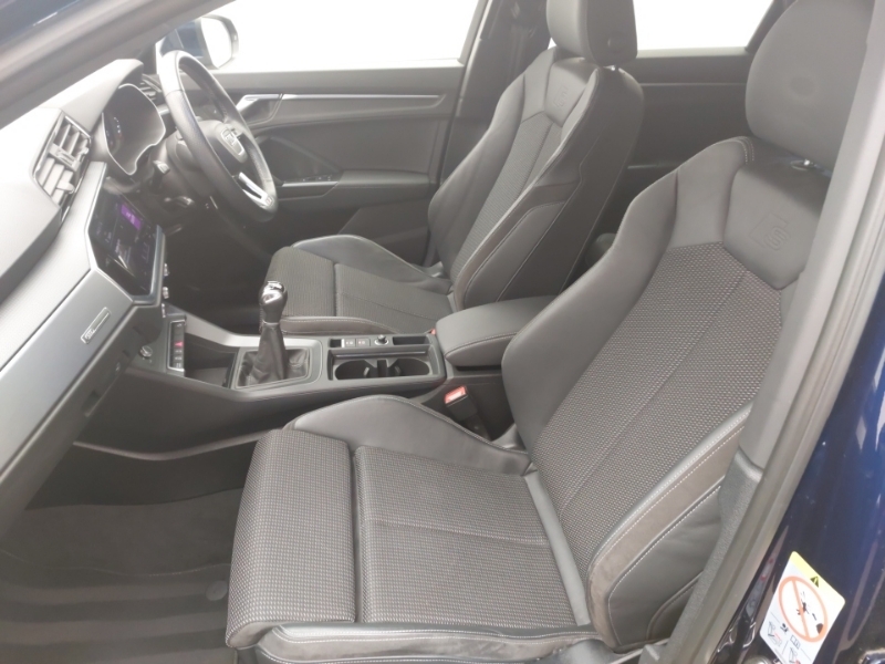Audi Q3 35 Tfsi S Line HJ21YBV Blue #5