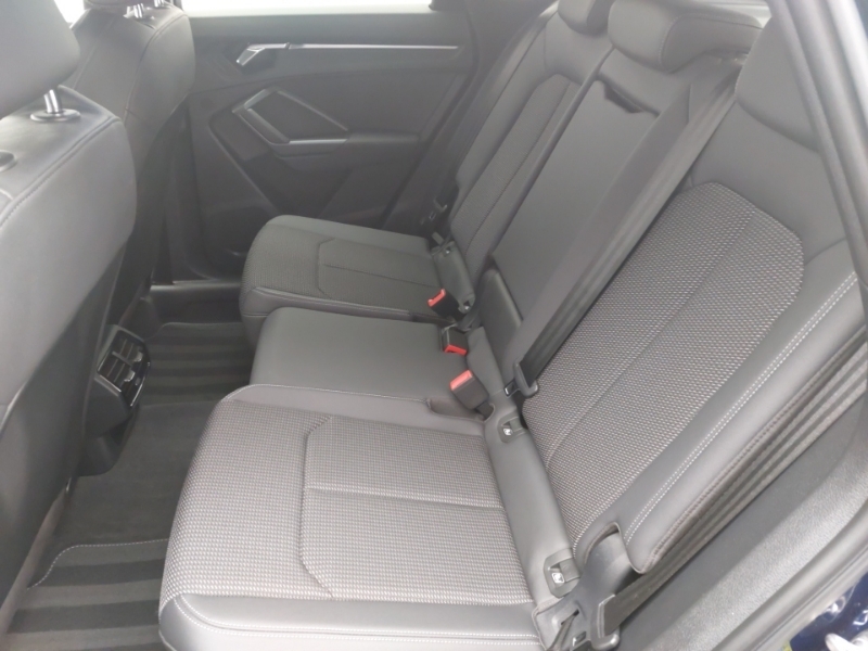 Audi Q3 35 Tfsi S Line HJ21YBV Blue #6