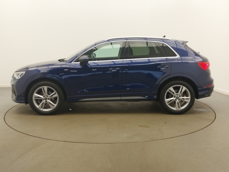 Audi Q3 35 Tfsi S Line HJ21YBV Blue #4